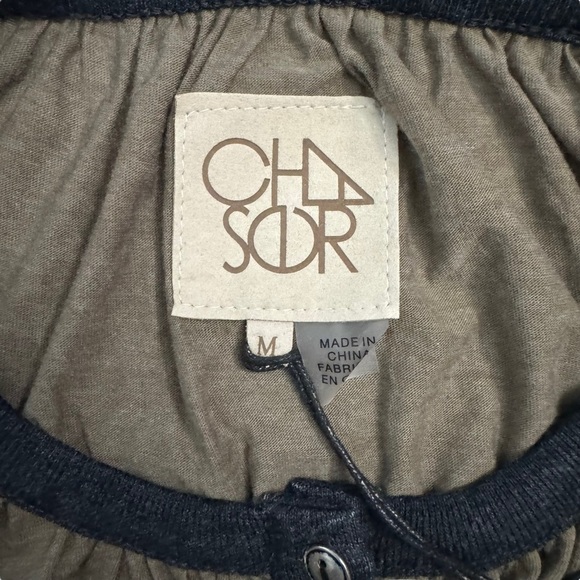 Chaser Heathered Dark Gray Olive Tee Contrasting Shoulder Colour Buttons Medium - Picture 3 of 16